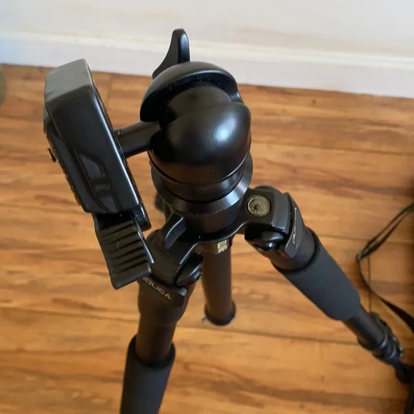 🪞 dolica proline media tripod adjustable with carry pouch